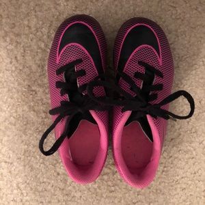 Nike Kids Size 11 Cleats